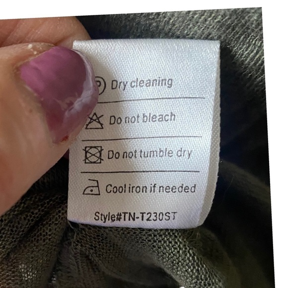 Townsen linen & leather trim size M green top quiet luxury resort travel - Picture 8 of 8